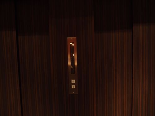 ザ・ビー赤坂エレベーター
